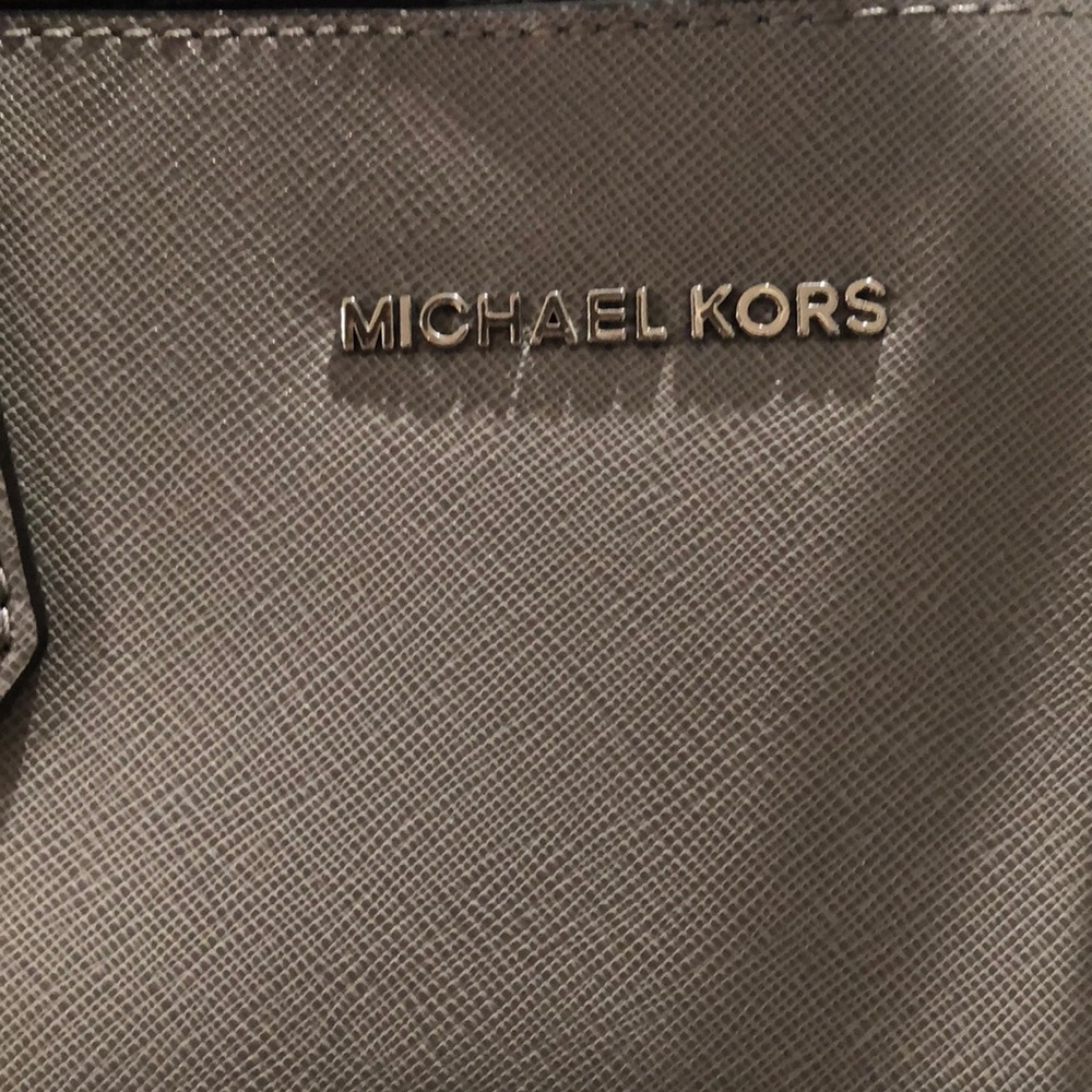 Authentic Michael Kors Bag - Picture 3 of 8